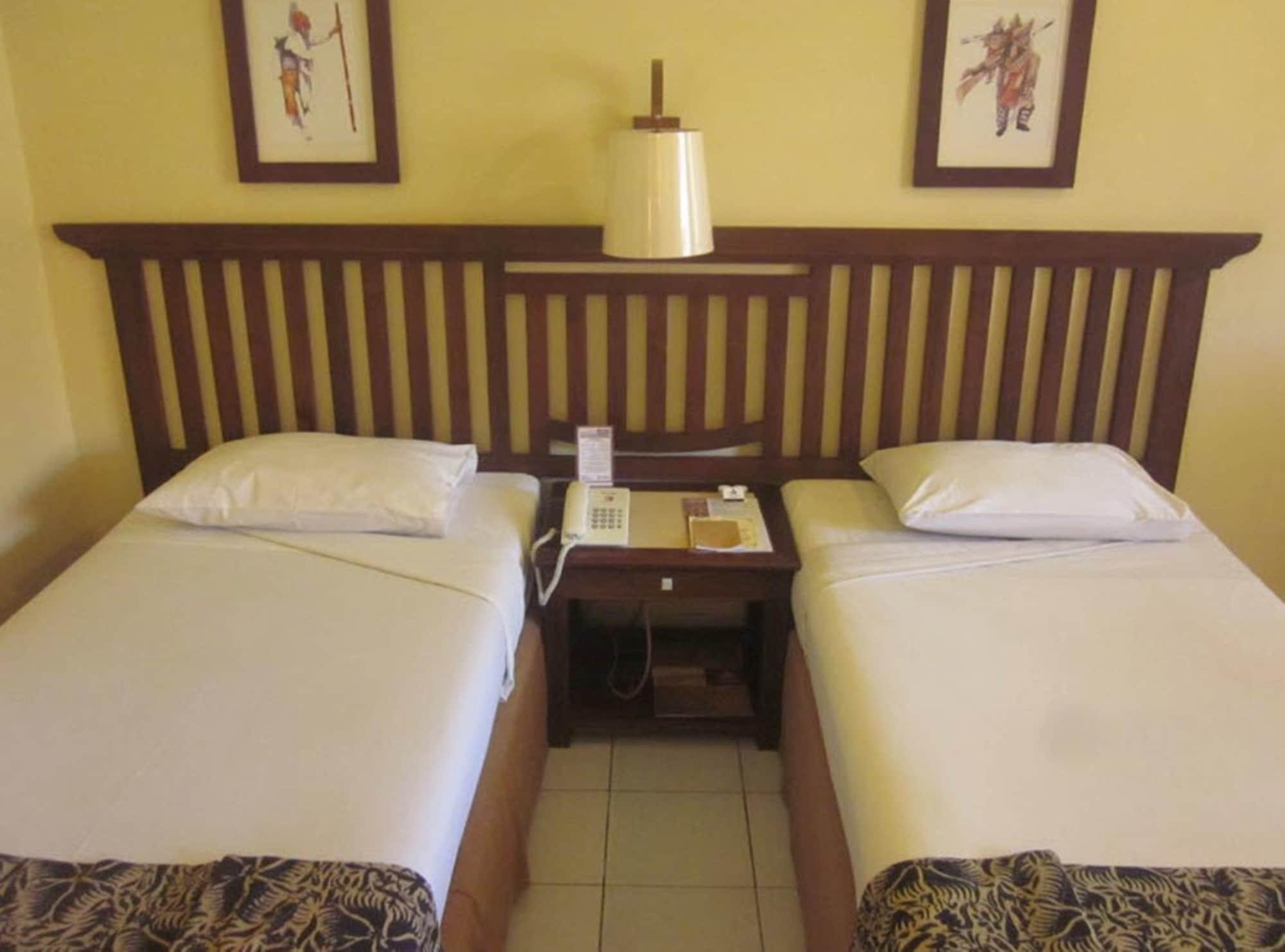 Besakih Beach Hotel Sanur Екстериор снимка