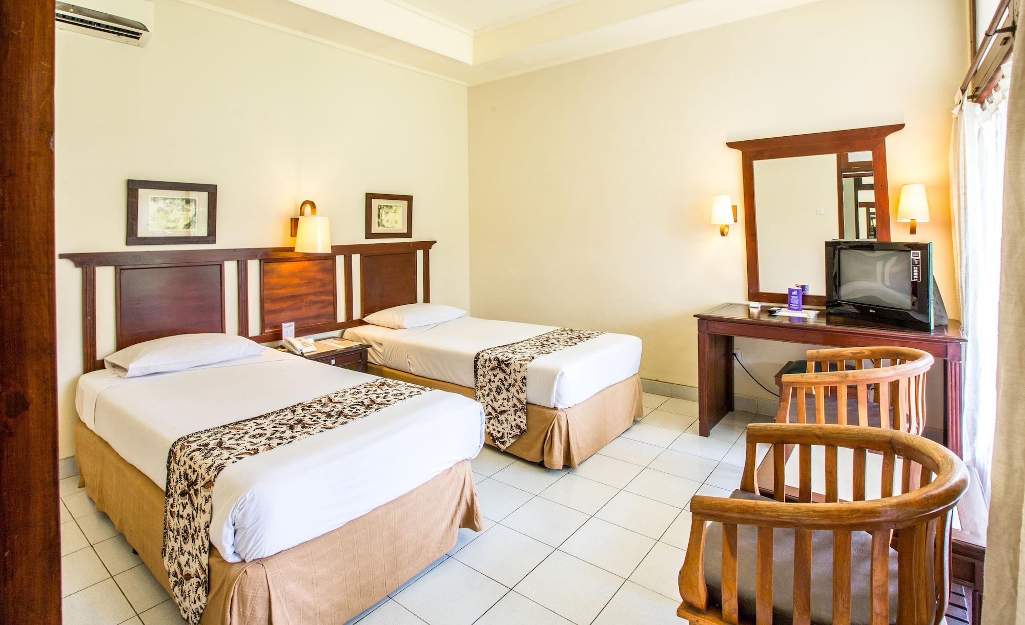 Besakih Beach Hotel Sanur Екстериор снимка