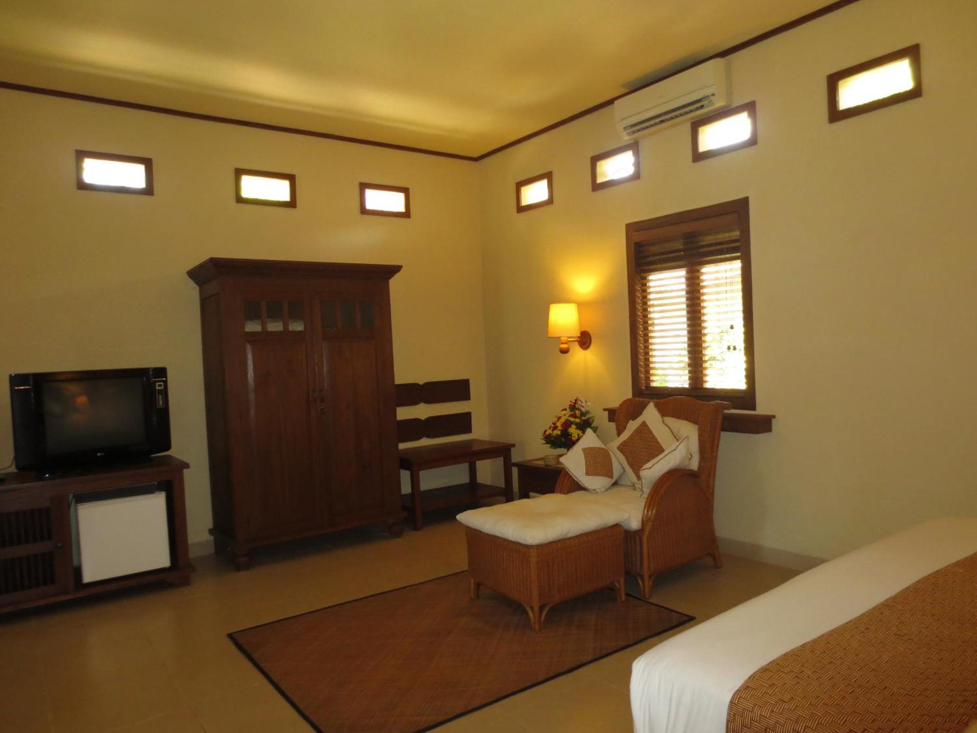 Besakih Beach Hotel Sanur Стая снимка