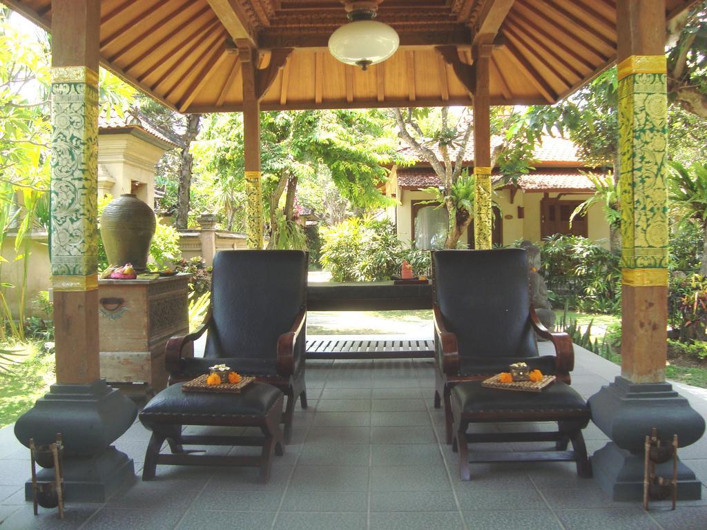 Besakih Beach Hotel Sanur Екстериор снимка