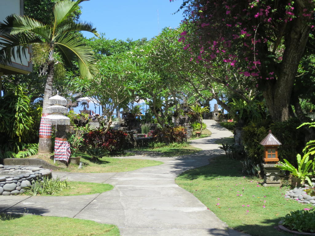 Besakih Beach Hotel Sanur Екстериор снимка